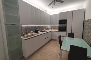 Ristrutturato e arredato pronto da vivere