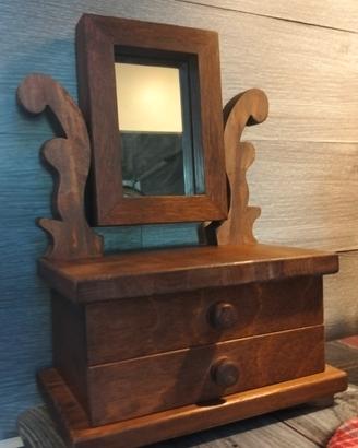 VENDUTO. organizer in legno