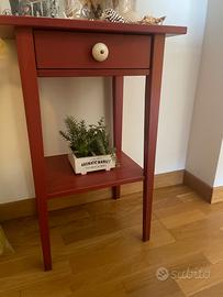 Mobile hemnes Ikea rosso