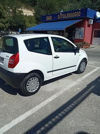 Citroen C2(autocarro)