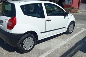 Citroen C2(autocarro)