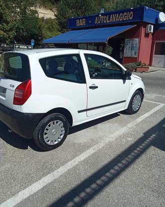 Citroen C2(autocarro)