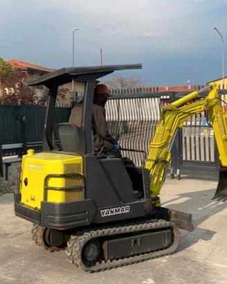 E139 Mini escavatore 17 q Yanmar B17