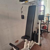 Technogym attrezzatura per palestra professionale 