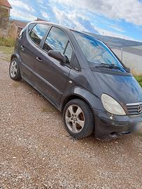 automobile Mercedes classe a 170