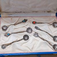 Cucchiaini da collezione orientali