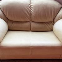 divano in similpelle pelle bianca