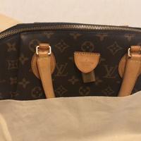 Borsa louis vuitton modello RIVOLI MM