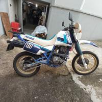 Suzuki DR 600 - 1988