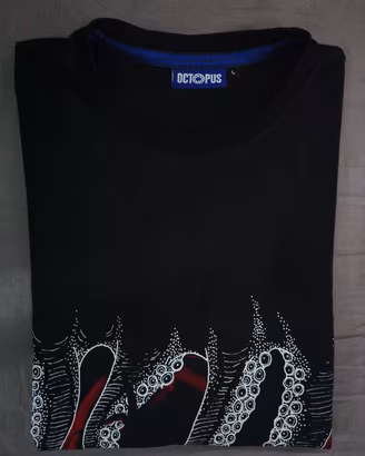 Maglietta Octupus con grafica tentacoli