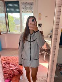 tech nike