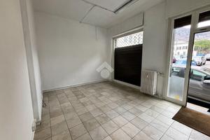 NEGOZIO A LECCO