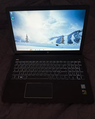HP Pavilion 15 | i7 7700HQ | GTX 1050 | 1TB