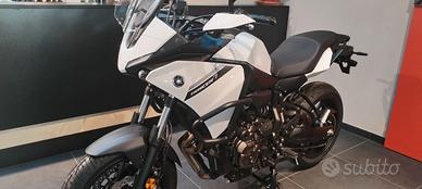 Moto Yamaha Tracer 7