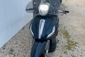 Beverly 350 sport touring