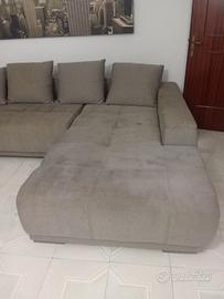 Divano con chaise longue