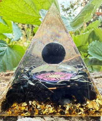 Piramide Orgonite Ossidiana Nera Mandala