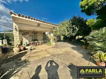 Villa di 8050 m² con 2 locali a Canicattì