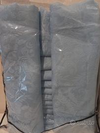 tovaglia con 12 tovaglioli ,nuova