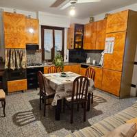 Cucina completa in legno