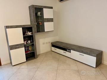 Parete attrezzata salotto