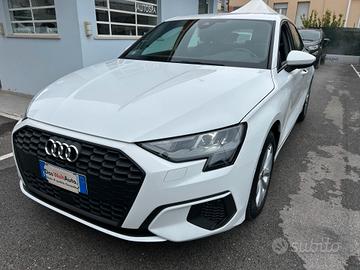 Audi A3 SPB 30 g-tron S tronic Business 2021
