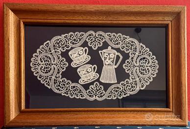 Quadro con pregiato pizzo di Cantù