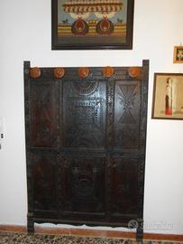 Antico appendi abiti artigianato Sardo in legno