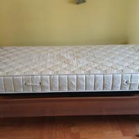 Struttura letto in legno