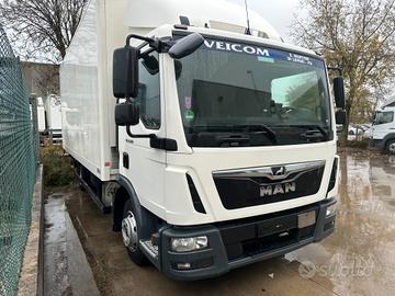 Man 8.220 FURGONE E SPONDA EURO 6