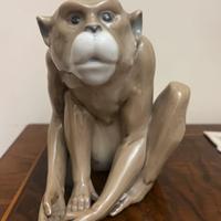 Porcellana scimmia firmata  R maissein volkstedt