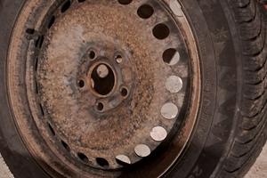4 Cerchi Ford 5 bulloni per pneumatici invernali