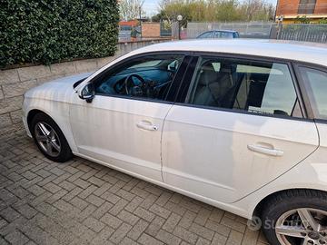 audi a 3 gtron benzina metano