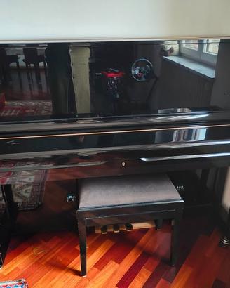 Yamaha U1H