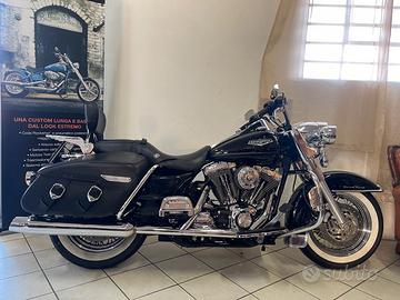 HARLEY DAVIDSON ROAD KING CLASSIC
