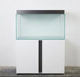 Acquario 200L con mobile e prodotti vari