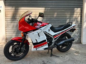 HONDA VF500