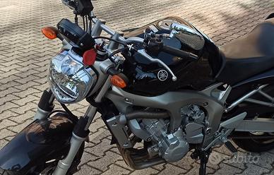 Yamaha FZ6