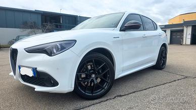 Alfa Romeo Stelvio Veloce 2.2 Diesel 210 CV Q4