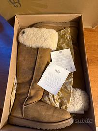 UGG W over the knee bailey button, sopra ginocchio