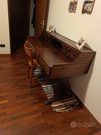 scrittoio legno massello. 