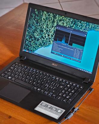Acer Aspire 3 con caricabatterie originale e SSD