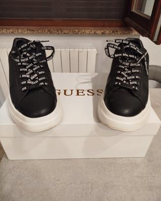 Scarpe Guess 