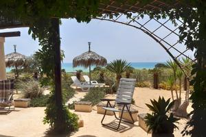 Prezzi modici in villetta 8/16 posti fronte mare