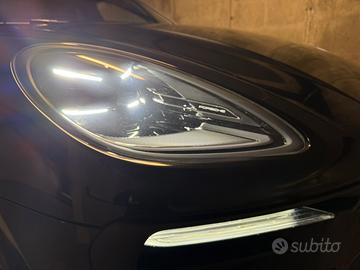 PORSCHE MACAN 2.0 full optionals COME NUOVA