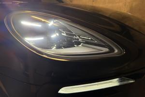 PORSCHE MACAN 2.0 full optionals COME NUOVA