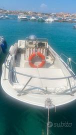 Boston Whaler Outrage 19