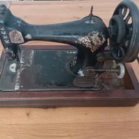 Macchina da cucire Singer del 1914