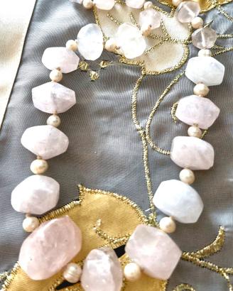 perle di lago e cuarzo rosa 