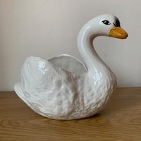 Fioriera vaso ceramica di Bassano forma di cigno